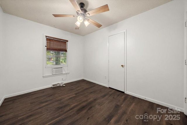 203 Dillon Drive, Statesville, NC 28625