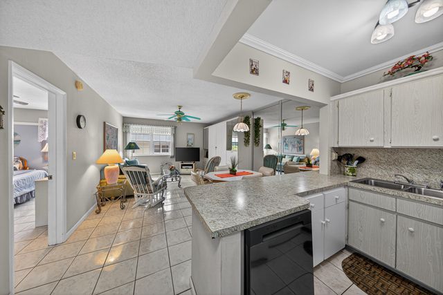 221 SE 9th Avenue 203, Pompano Beach, FL 33060