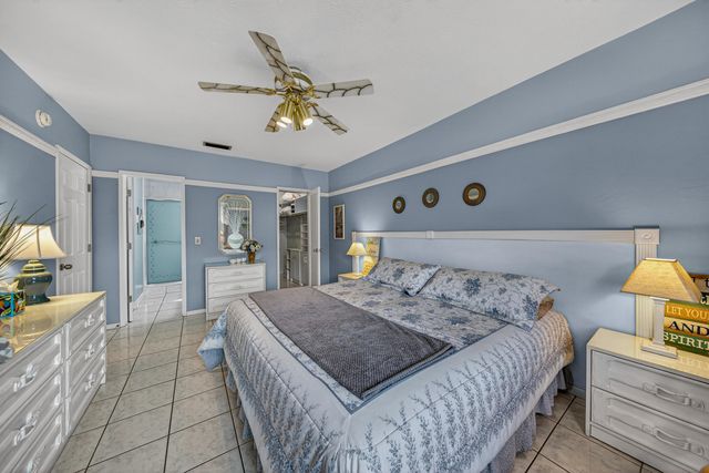 221 SE 9th Avenue 203, Pompano Beach, FL 33060