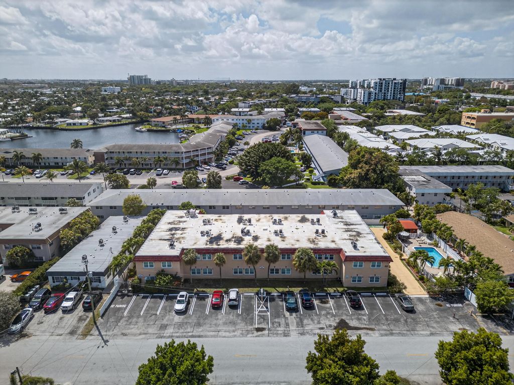 221 SE 9th Avenue 203, Pompano Beach, FL 33060