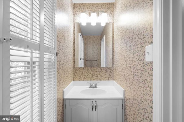 3802 VERMONT CT, Alexandria, VA 22304