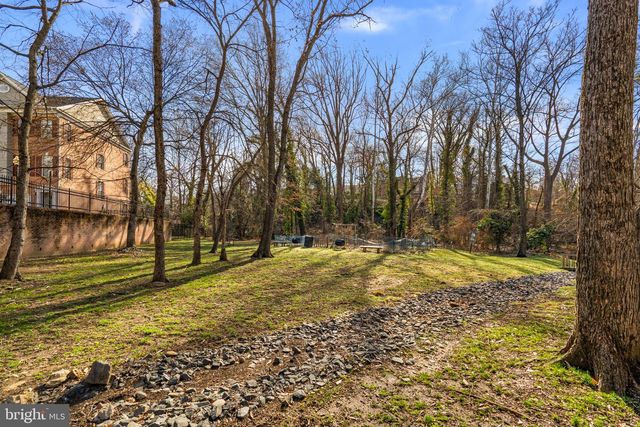 3802 VERMONT CT, Alexandria, VA 22304