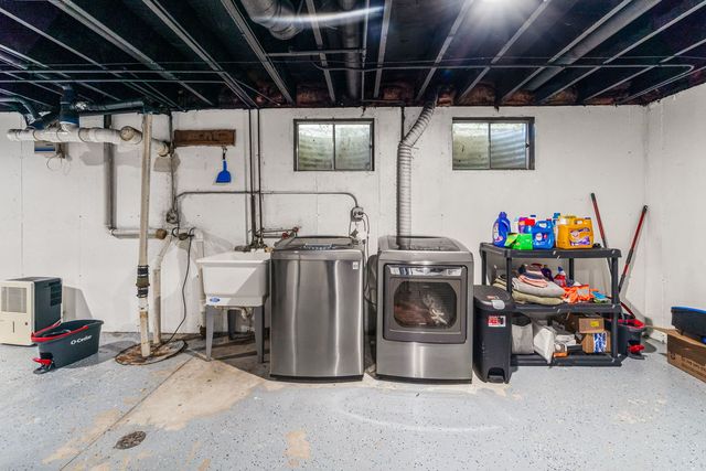 40233 N Lakeview Avenue, Antioch, IL 60002