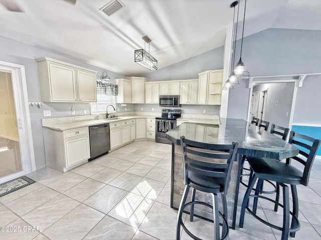 21382 NW Paradise Lane, Altha, FL 32421