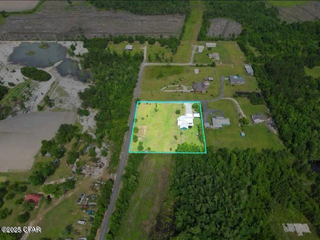 21382 NW Paradise Lane, Altha, FL 32421