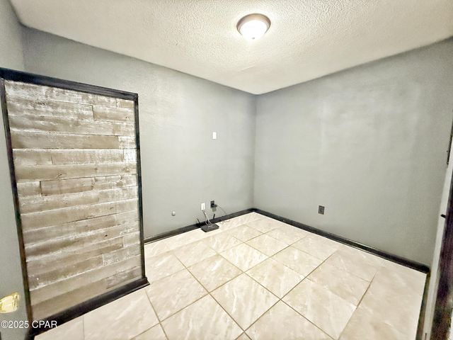 21382 NW Paradise Lane, Altha, FL 32421