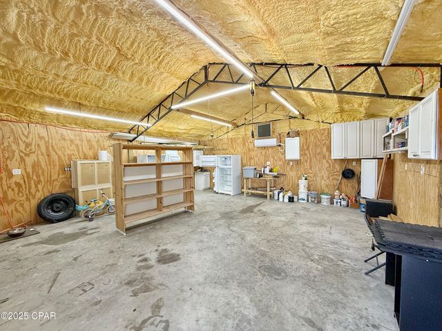 21382 NW Paradise Lane, Altha, FL 32421