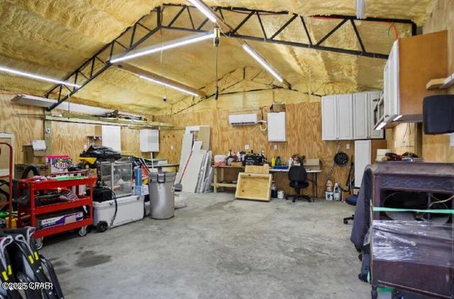 21382 NW Paradise Lane, Altha, FL 32421