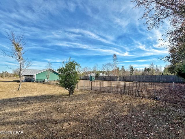 21382 NW Paradise Lane, Altha, FL 32421