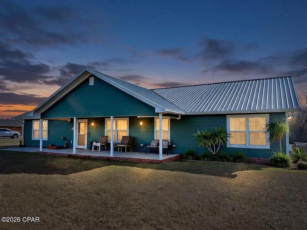 21382 NW Paradise Lane, Altha, FL 32421