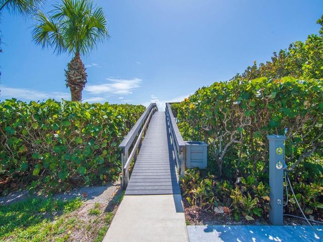 5554 Highway A1a 102, Indian River Shores, FL 32963