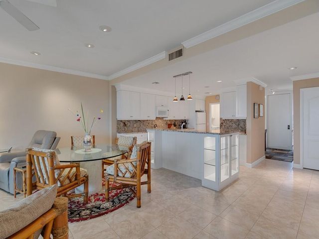 5554 Highway A1a 102, Indian River Shores, FL 32963