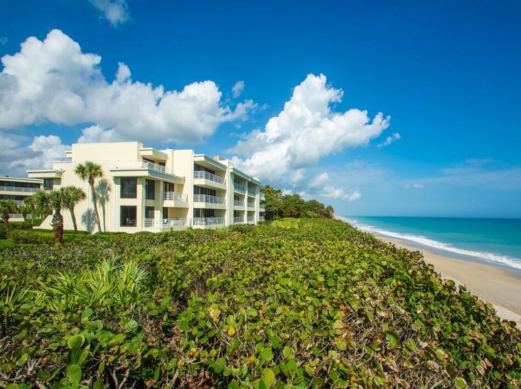 5554 Highway A1a 102, Indian River Shores, FL 32963