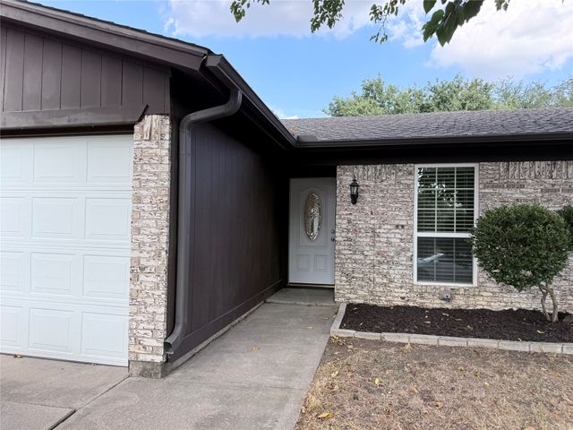 2704 Springlake Court, Irving, TX 75060