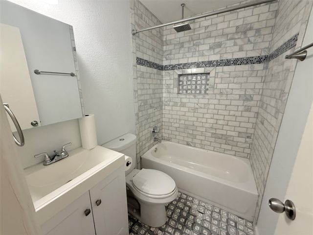2704 Springlake Court, Irving, TX 75060