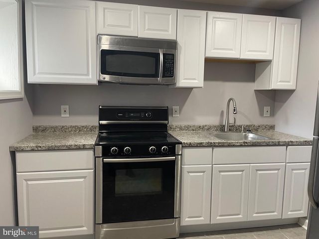 413 IVY ST, Chester, PA 19013