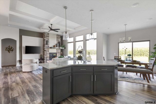 6702 S 200 Avenue, Omaha, NE 68135