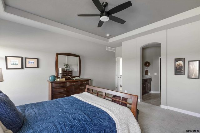 6702 S 200 Avenue, Omaha, NE 68135