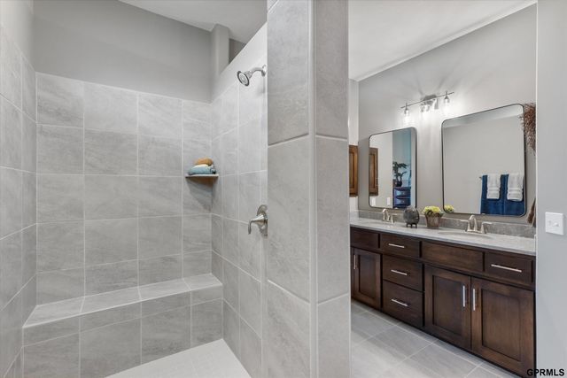 6702 S 200 Avenue, Omaha, NE 68135