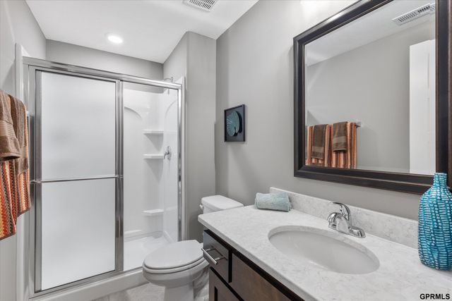 6702 S 200 Avenue, Omaha, NE 68135