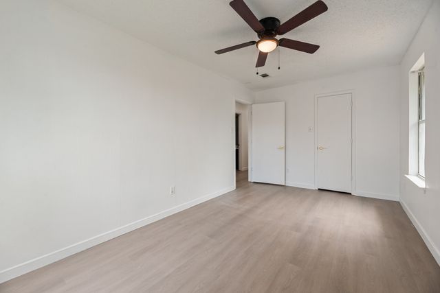 5909 Shady Springs Trail, Fort Worth, TX 76179