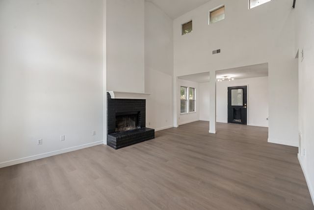 5909 Shady Springs Trail, Fort Worth, TX 76179