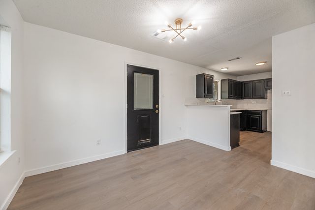 5909 Shady Springs Trail, Fort Worth, TX 76179