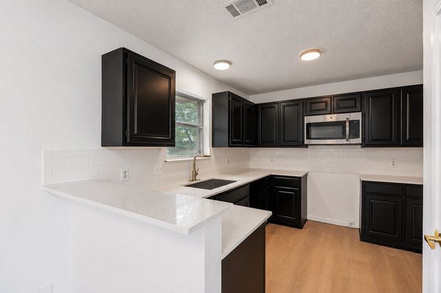 5909 Shady Springs Trail, Fort Worth, TX 76179