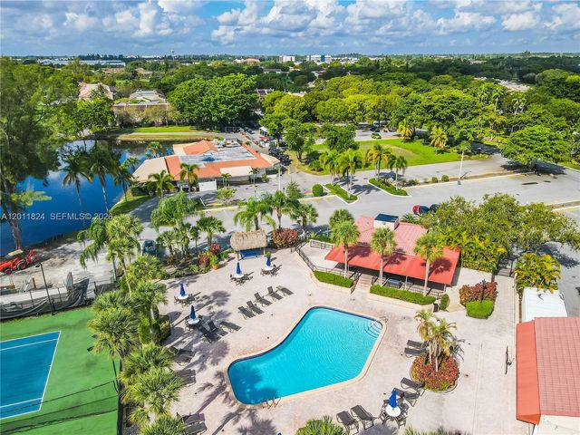 3761 Alcantara Ave A-79, Doral, FL 33178