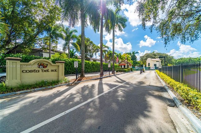 3761 Alcantara Ave A-79, Doral, FL 33178