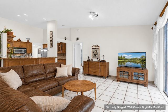 3761 Alcantara Ave A-79, Doral, FL 33178