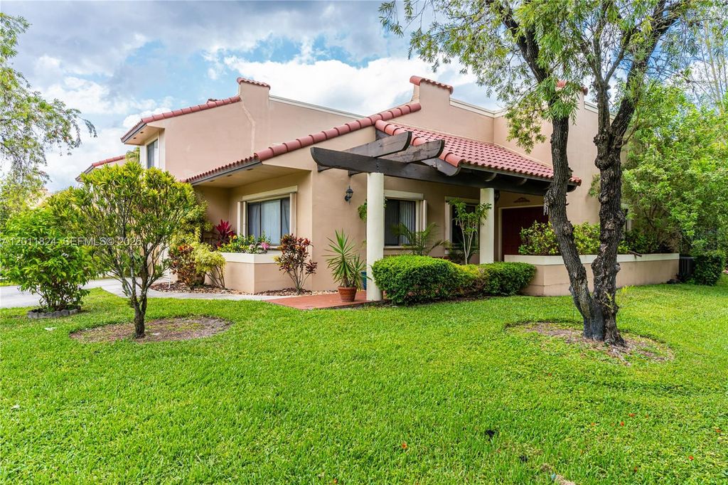 3761 Alcantara Ave A-79, Doral, FL 33178