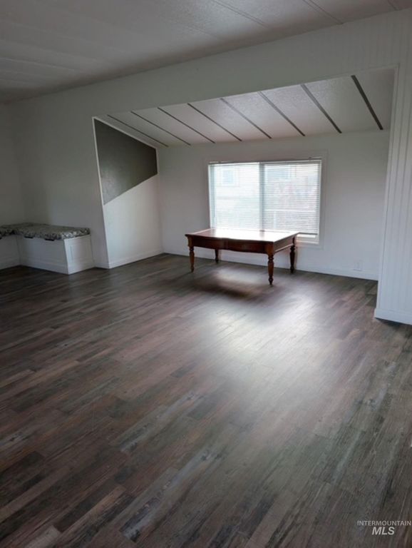 50 NW Barlington St, Mountain Home, ID 83647 photo 10