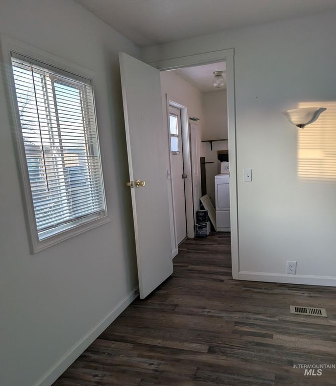 50 NW Barlington St, Mountain Home, ID 83647 photo 18