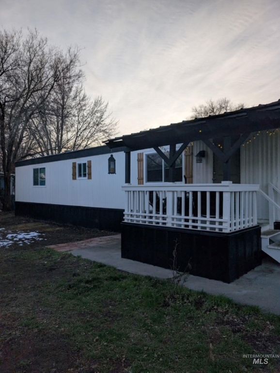 50 NW Barlington St, Mountain Home, ID 83647 photo 4