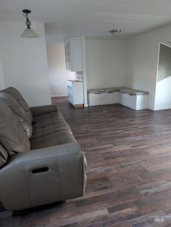 50 NW Barlington St, Mountain Home, ID 83647 photo 9