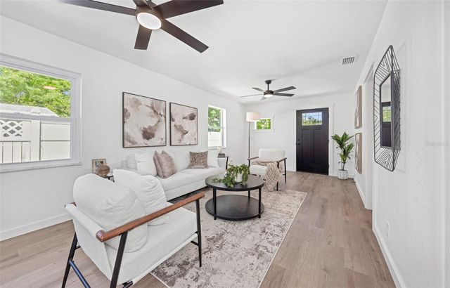 653 64TH AVENUE S, St Petersburg, FL 33705