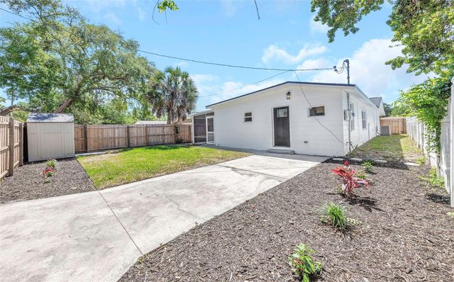 653 64TH AVENUE S, St Petersburg, FL 33705