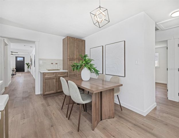 653 64TH AVENUE S, St Petersburg, FL 33705