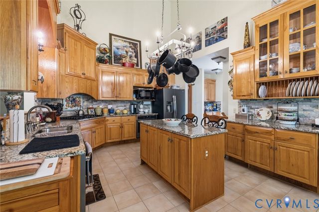 7800 Beach Rd, Chesterfield, VA 23838
