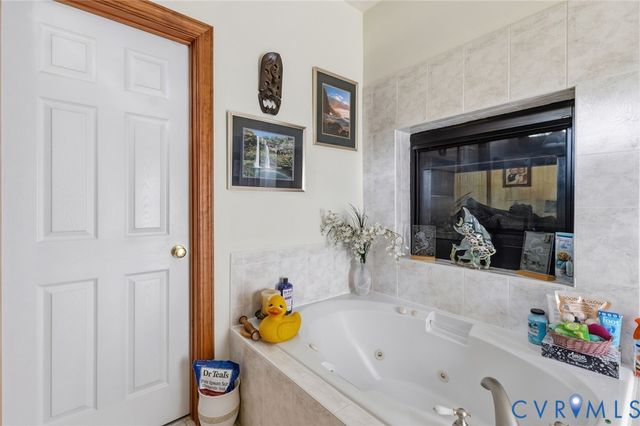 7800 Beach Rd, Chesterfield, VA 23838