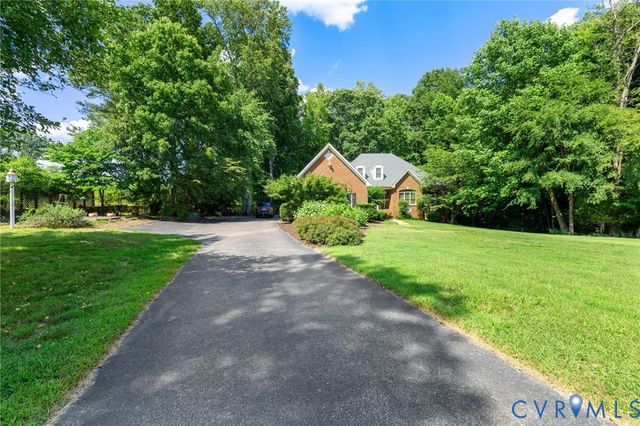 7800 Beach Rd, Chesterfield, VA 23838