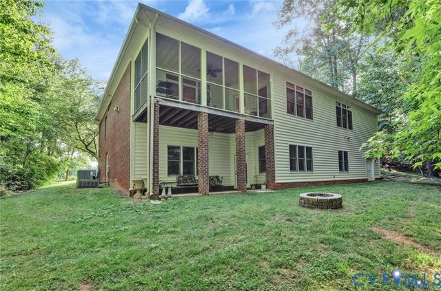 7800 Beach Rd, Chesterfield, VA 23838