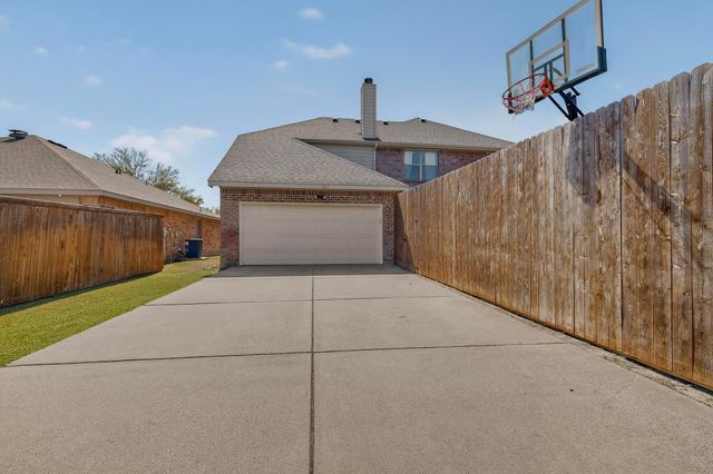 1321 Illinois Avenue, Lancaster, TX 75134