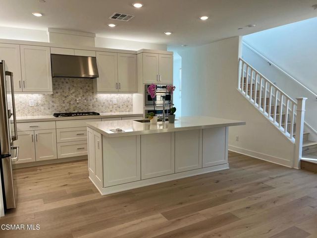 779 Edward Scholle Drive, Camarillo, CA 93010