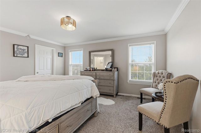 2912 Barclay Way, Ann Arbor, MI 48105