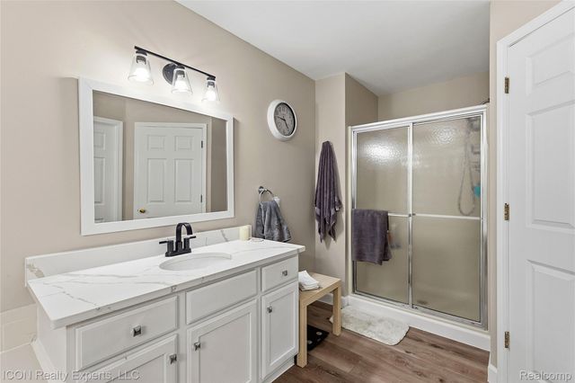 2912 Barclay Way, Ann Arbor, MI 48105