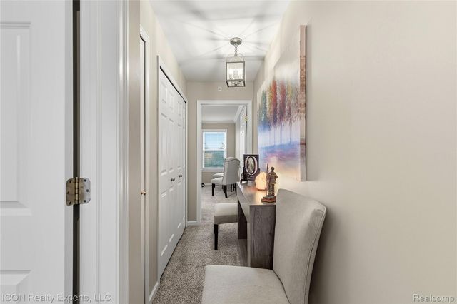 2912 Barclay Way, Ann Arbor, MI 48105