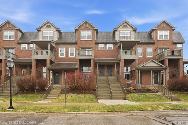 2912 Barclay Way, Ann Arbor, MI 48105