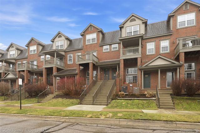 2912 Barclay Way, Ann Arbor, MI 48105